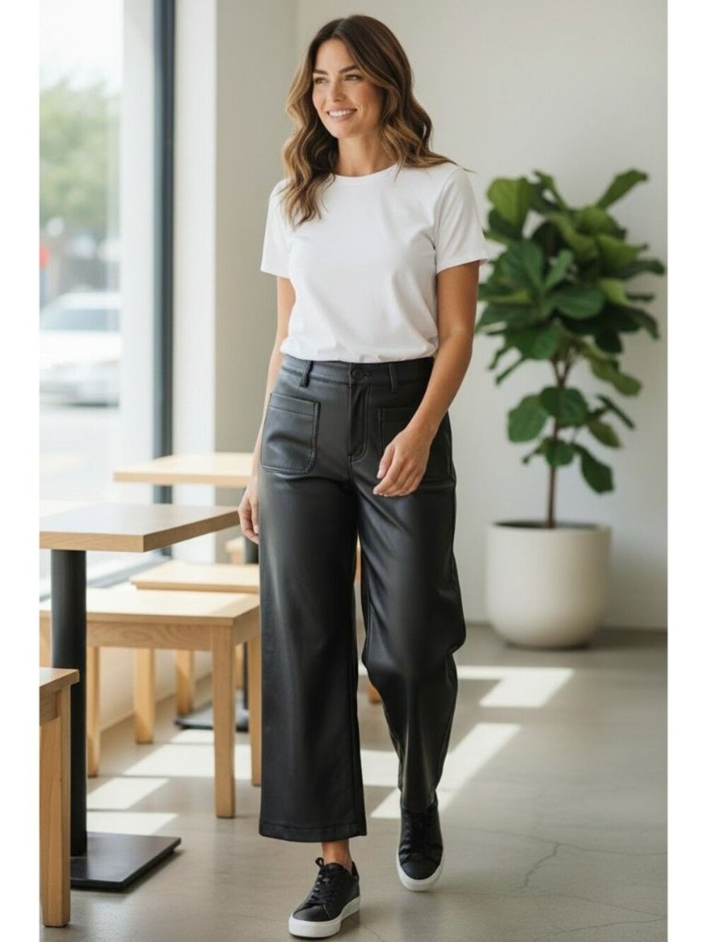 Edgely Faux Leather High Rise Patch Pocket Wide Leg Ankle Pant Crop Size 6